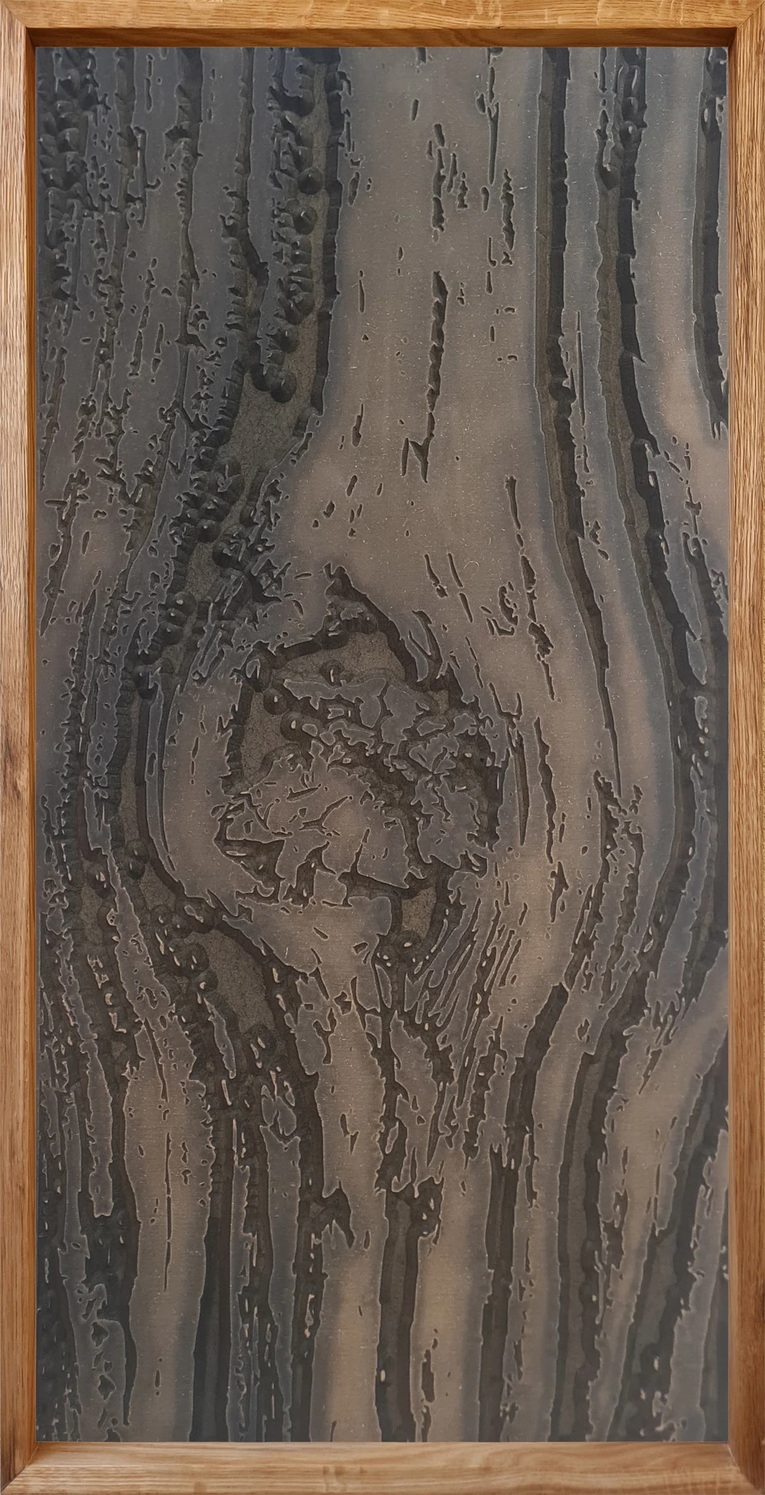 The crack of the trunk