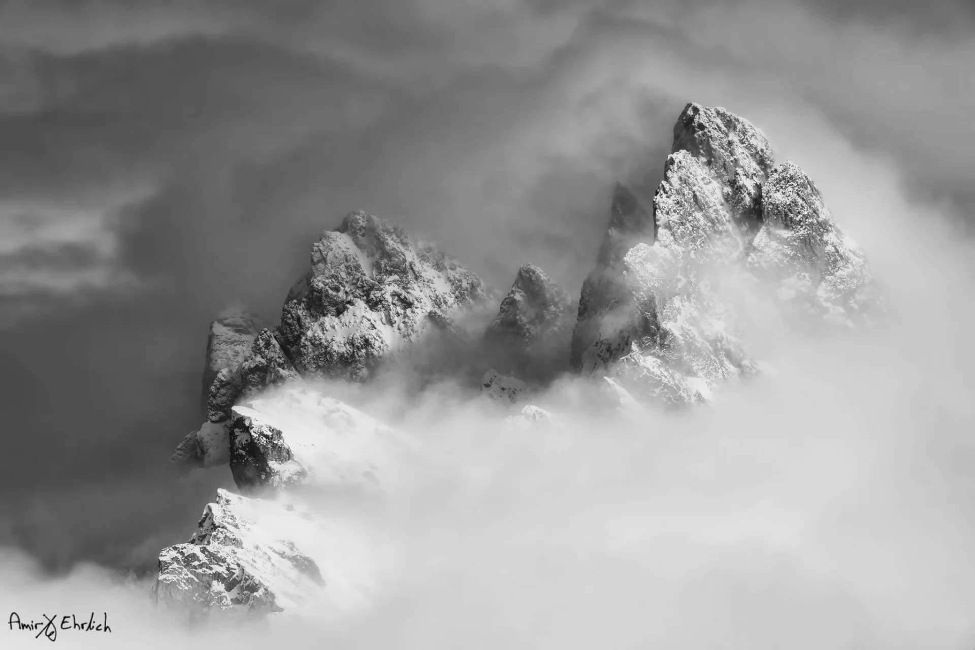 Head in the clouds (B/W)