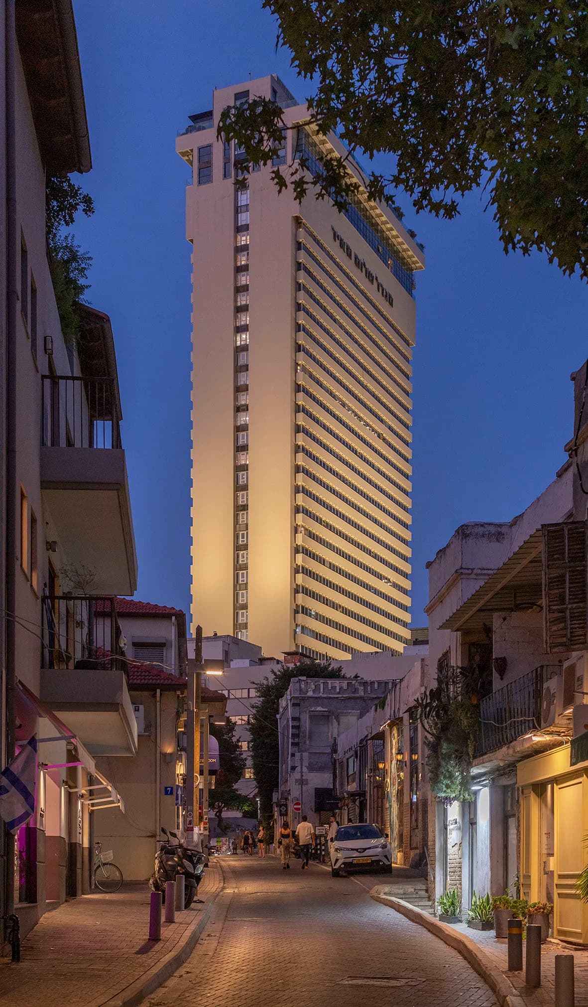 Shabazi & Shalom Tower, Tel Aviv