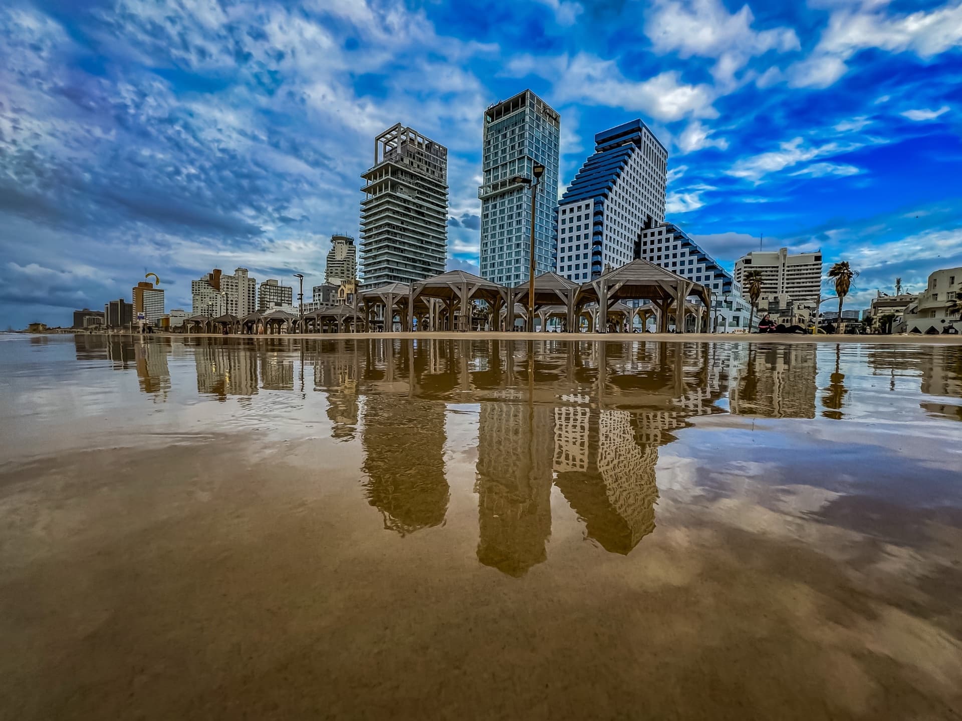 Towers in the Sand